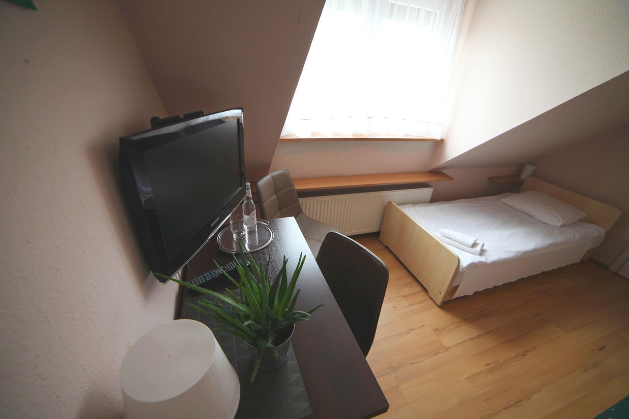Mansarda Noclegi Września Kamer foto